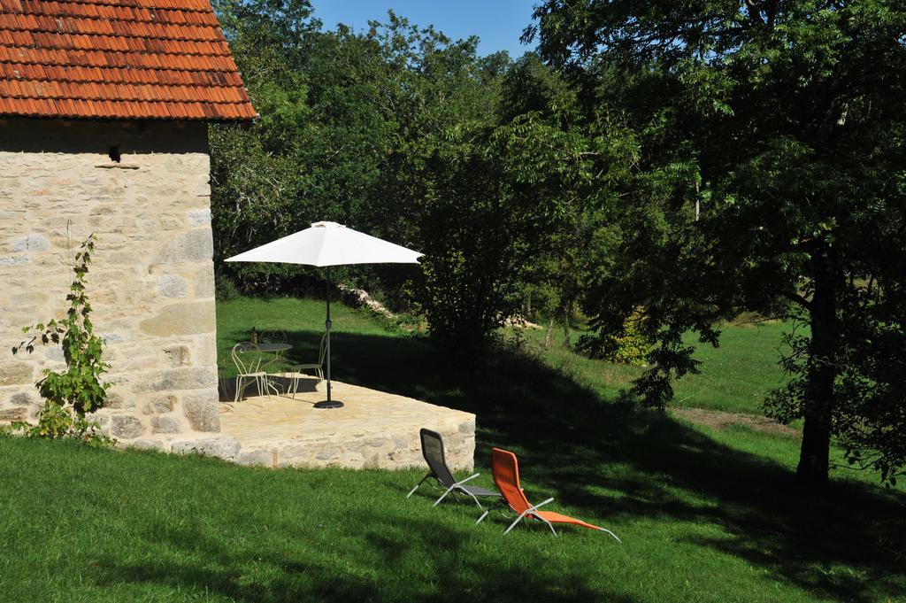 Gites De Combarel Corn Exterior foto
